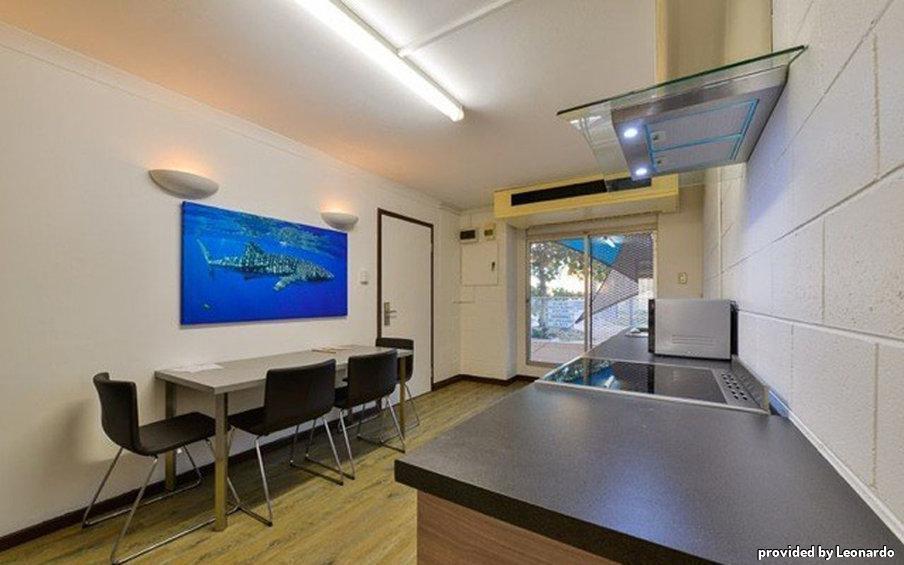 Sea Breeze Resort Exmouth Esterno foto