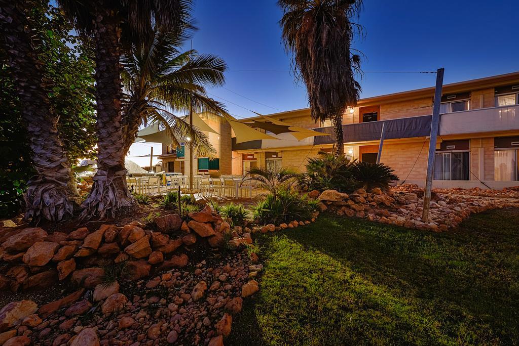 Sea Breeze Resort Exmouth Esterno foto