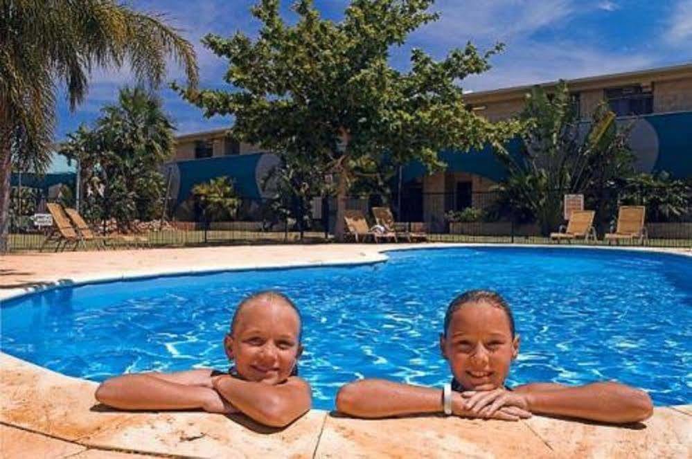 Sea Breeze Resort Exmouth Esterno foto
