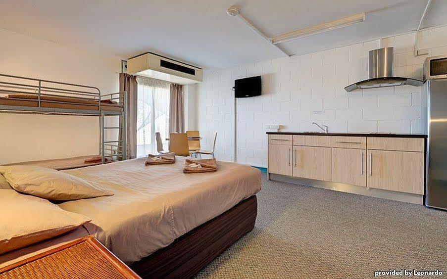 Sea Breeze Resort Exmouth Esterno foto