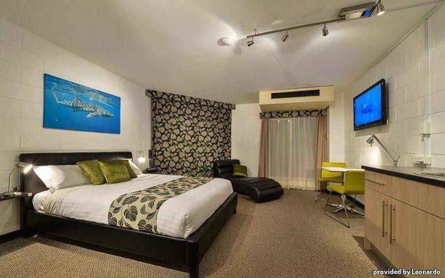 Sea Breeze Resort Exmouth Esterno foto